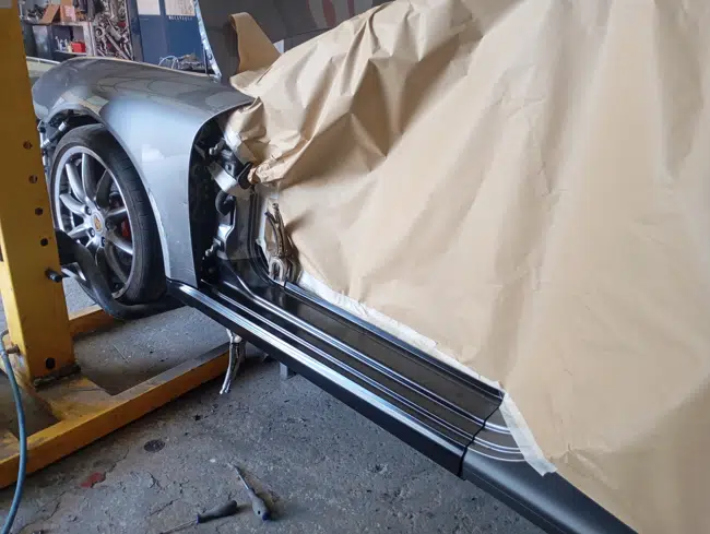 Réparation carrosserie Porsche 997, aile et bas de caisse